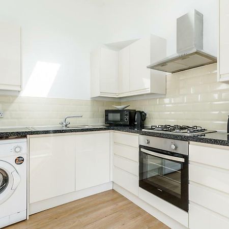 Serviced Apartment /Excel/ Olympic City/ O2 Arena Londen Buitenkant foto