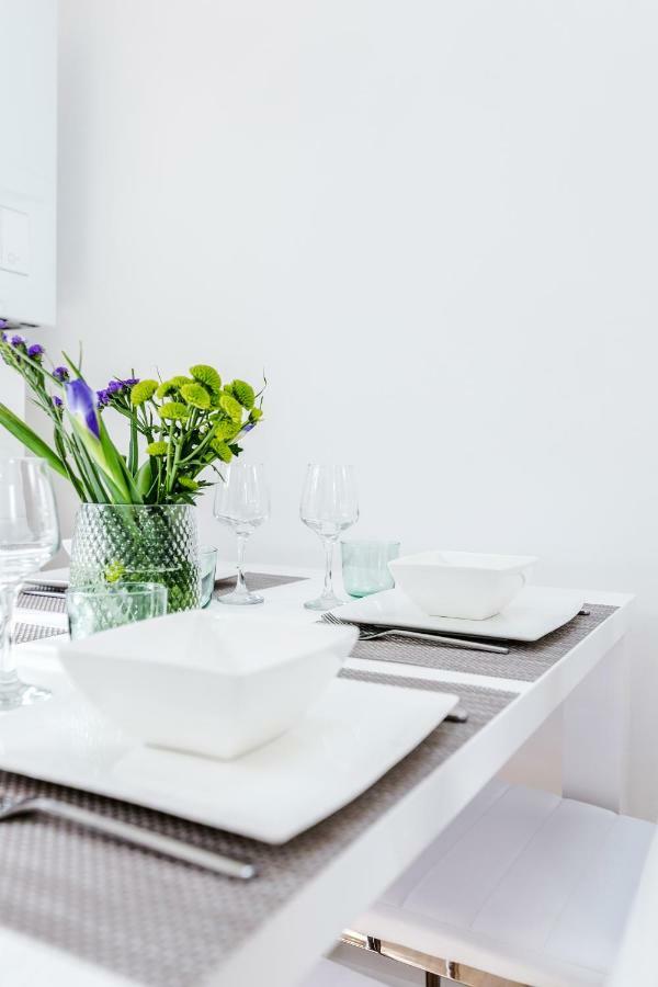 Serviced Apartment /Excel/ Olympic City/ O2 Arena Londen Buitenkant foto