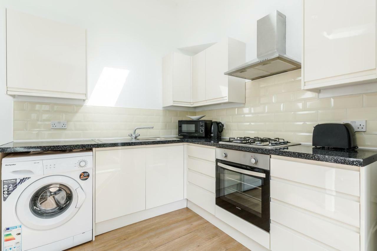 Serviced Apartment /Excel/ Olympic City/ O2 Arena Londen Buitenkant foto